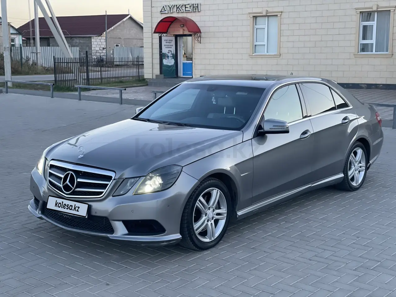 Mercedes-Benz E-Class, 2011