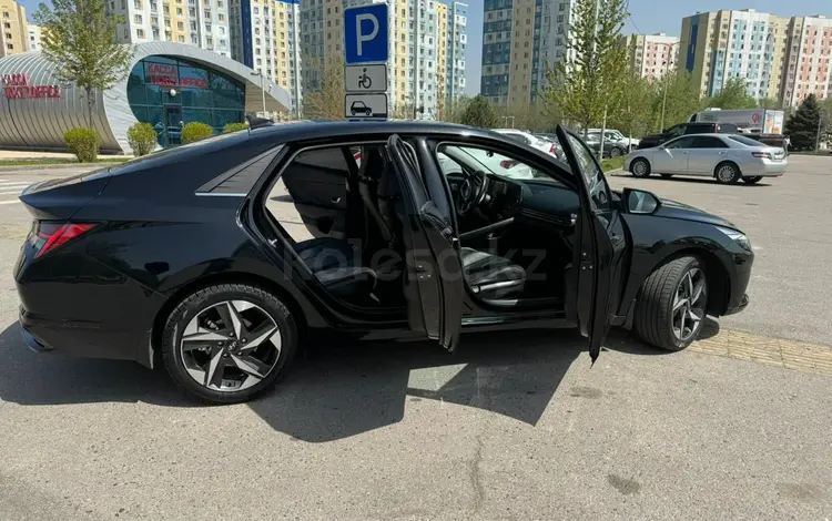 Hyundai Elantra 2023 года за 12 200 000 тг. в Алматы