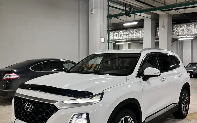 Hyundai Santa Fe 2020 года за 14 850 000 тг. в Астана