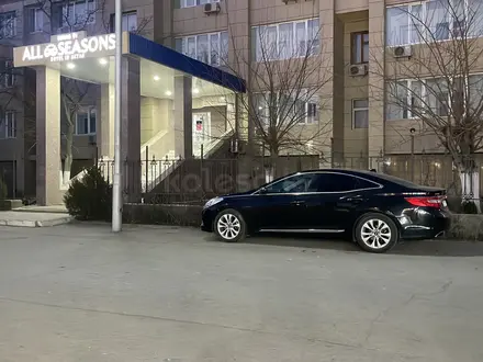 Hyundai Grandeur 2012 года за 8 000 000 тг. в Актау – фото 2