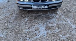 BMW 523 1998 года за 3 300 000 тг. в Караганда – фото 2