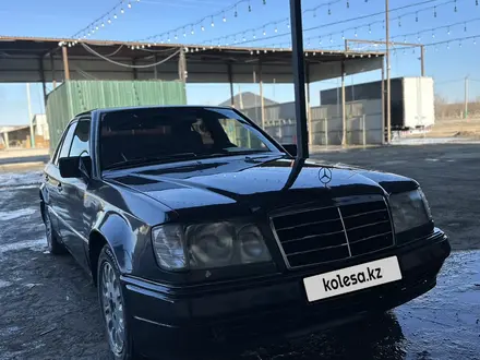 Mercedes-Benz E 320 1994 года за 2 000 000 тг. в Жанакорган