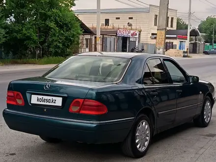 Mercedes-Benz E 230 1996 года за 2 700 000 тг. в Тараз – фото 4