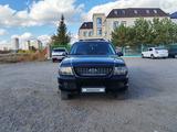 Ford Explorer 2005 года за 5 000 000 тг. в Астана – фото 2