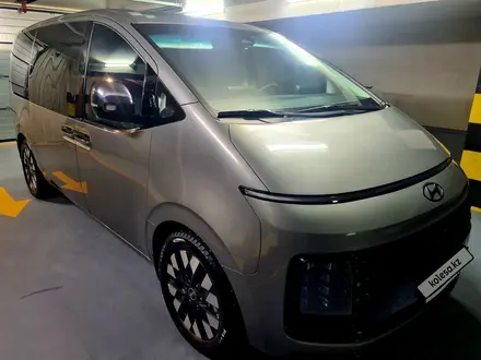 Hyundai Staria 2023 года за 23 500 000 тг. в Алматы