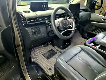 Hyundai Staria 2023 года за 23 500 000 тг. в Алматы – фото 3