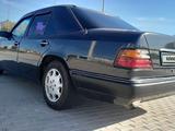 Mercedes-Benz E 200 1995 года за 1 950 000 тг. в Астана – фото 5