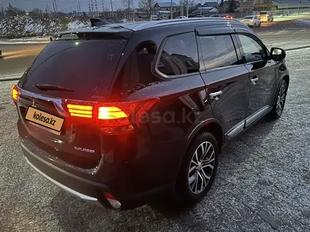 Mitsubishi Outlander 2018 года за 10 000 000 тг. в Караганда – фото 4