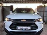 Chevrolet Tracker 2021 года за 8 350 000 тг. в Алматы – фото 2