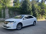 Toyota Camry 2013 года за 9 600 000 тг. в Алматы – фото 2