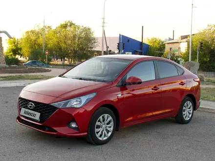 Hyundai Accent 2021 года за 7 000 000 тг. в Караганда – фото 2