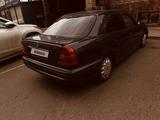 Mercedes-Benz C 200 1994 года за 1 400 000 тг. в Караганда – фото 2