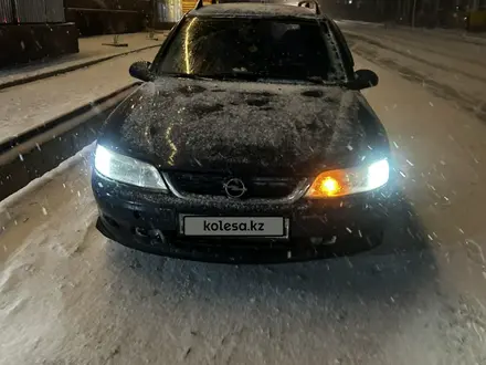Opel Vectra 2001 года за 1 650 000 тг. в Актобе