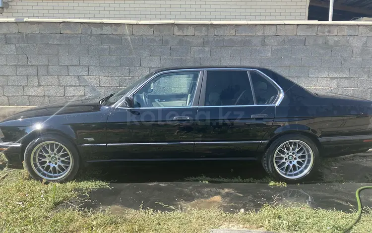 BMW 730 1992 года за 2 600 000 тг. в Шымкент
