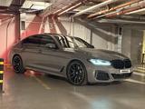 BMW 520 2022 года за 24 000 000 тг. в Алматы – фото 2