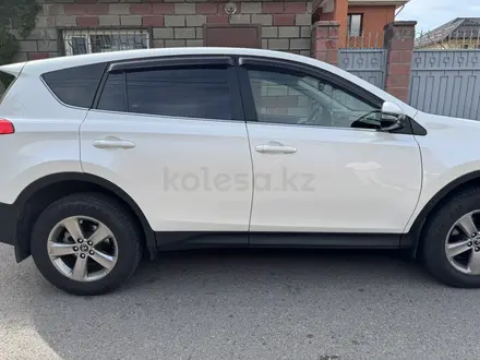 Toyota RAV4 2015 года за 10 000 000 тг. в Алматы – фото 2