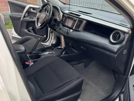 Toyota RAV4 2015 года за 10 000 000 тг. в Алматы – фото 9