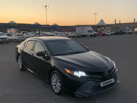 Toyota Camry 2019 года за 11 000 000 тг. в Шымкент – фото 4