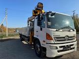 Hino  Автокран 2013 года за 50 000 000 тг. в Астана