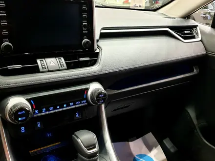 Toyota RAV4 Luxe 2.0 2022 года за 25 950 000 тг. в Костанай – фото 20