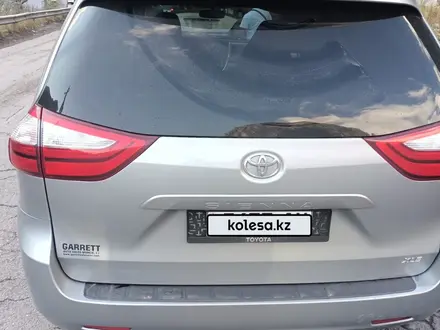 Toyota Sienna 2015 года за 11 000 000 тг. в Актобе – фото 2
