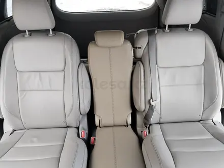 Toyota Sienna 2015 года за 11 000 000 тг. в Актобе – фото 6
