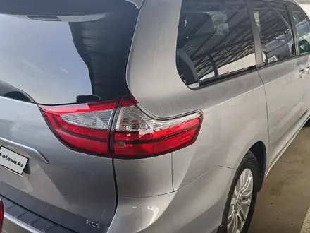 Toyota Sienna 2015 года за 11 000 000 тг. в Актобе – фото 8