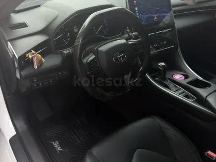 Toyota Avalon 2023 года за 20 000 000 тг. в Алматы – фото 18