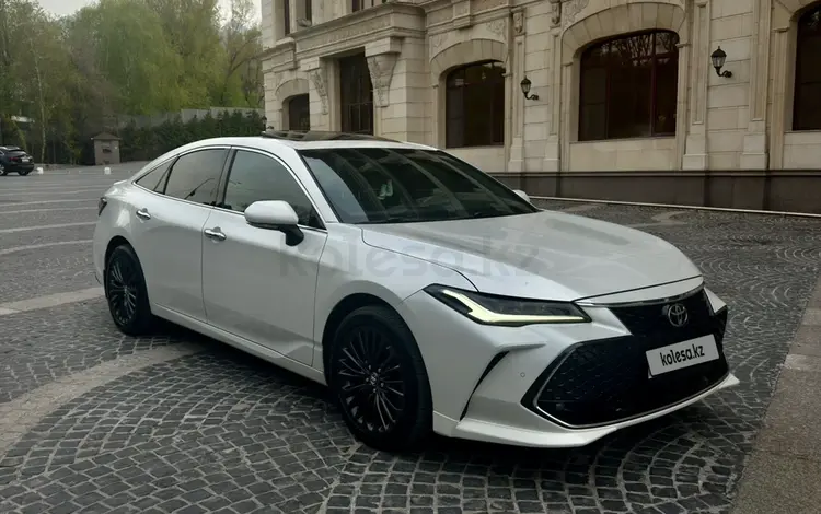 Toyota Avalon 2023 года за 20 000 000 тг. в Алматы