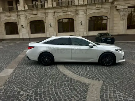 Toyota Avalon 2023 года за 20 000 000 тг. в Алматы – фото 2