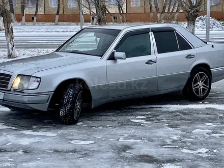 Mercedes-Benz E 200 1995 года за 2 000 000 тг. в Житикара – фото 9