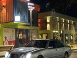 Mercedes-Benz E 320 2001 года за 5 300 000 тг. в Алматы – фото 2