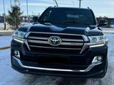 Toyota Land Cruiser 2019 года за 40 900 000 тг. в Астана – фото 2