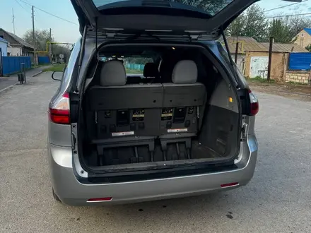 Toyota Sienna 2016 года за 10 500 000 тг. в Уральск – фото 14