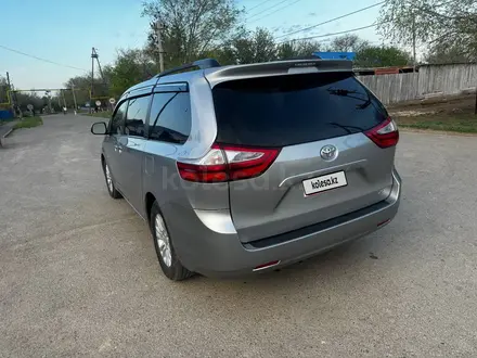 Toyota Sienna 2016 года за 10 500 000 тг. в Уральск – фото 23