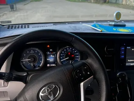 Toyota Sienna 2016 года за 10 500 000 тг. в Уральск – фото 3