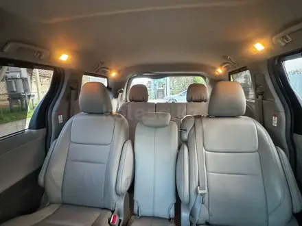Toyota Sienna 2016 года за 10 500 000 тг. в Уральск – фото 9