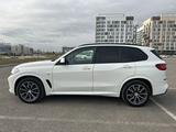 BMW X5 2023 года за 53 000 000 тг. в Астана – фото 4