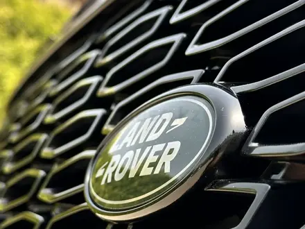 Land Rover Discovery 2017 года за 27 000 000 тг. в Алматы – фото 2