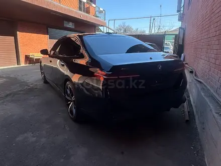 BMW 530 2024 года за 36 500 000 тг. в Алматы – фото 5