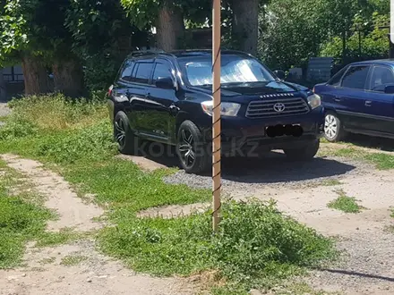 Toyota Highlander 2008 года за 9 200 000 тг. в Актобе – фото 2