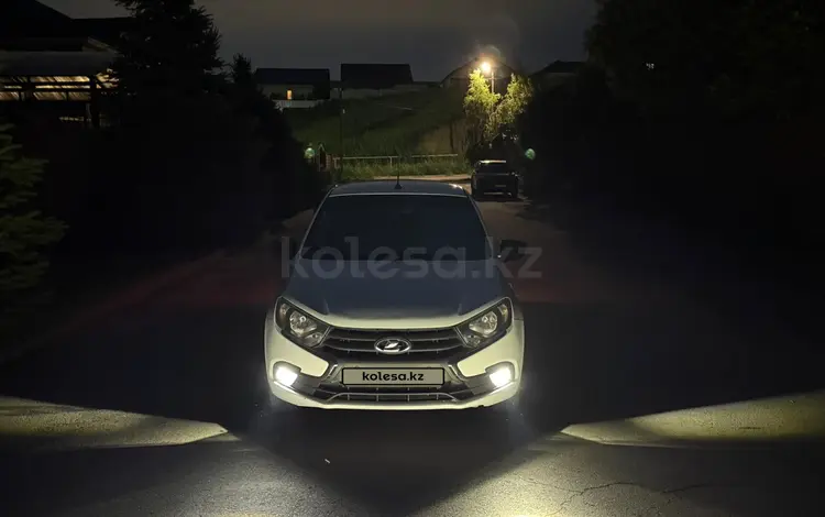 ВАЗ (Lada) Granta 2190 2021 года за 3 900 000 тг. в Алматы
