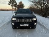 Jeep Grand Cherokee 2018 годаfor16 000 000 тг. в Астана – фото 4