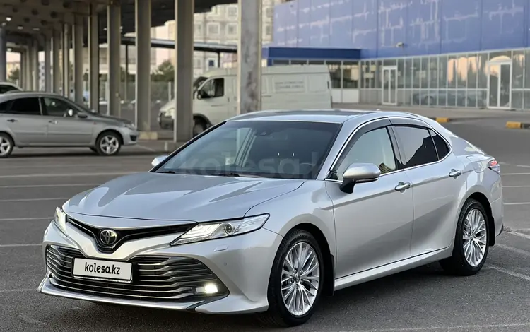 Toyota Camry 2021 года за 14 800 000 тг. в Шымкент