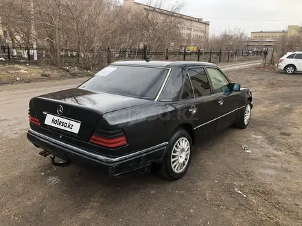 Mercedes-Benz E 200 1995 года за 1 550 000 тг. в Караганда – фото 7