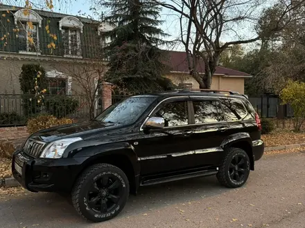 Toyota Land Cruiser Prado 2006 года за 13 100 000 тг. в Караганда