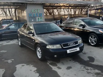 Audi A4 2000 года за 2 200 000 тг. в Алматы – фото 2