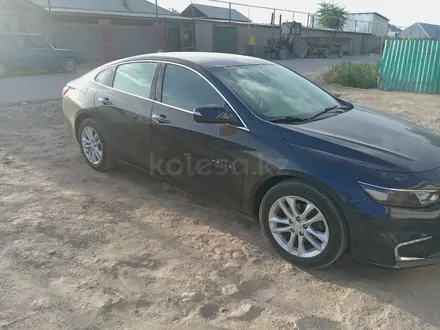 Chevrolet Malibu 2017 года за 4 500 000 тг. в Шымкент – фото 3