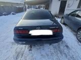 Toyota Camry 1998 года за 2 200 000 тг. в Астана – фото 4