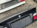 Крышка багажника BMW 3 e46 за 2 777 тг. в Актобе